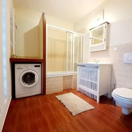 Lucka Apartment Warsaw