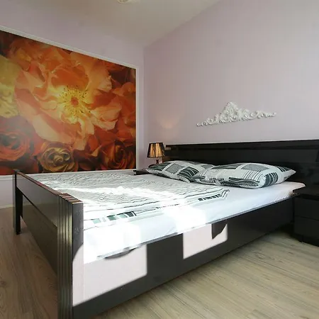 Lucka Apartment *
