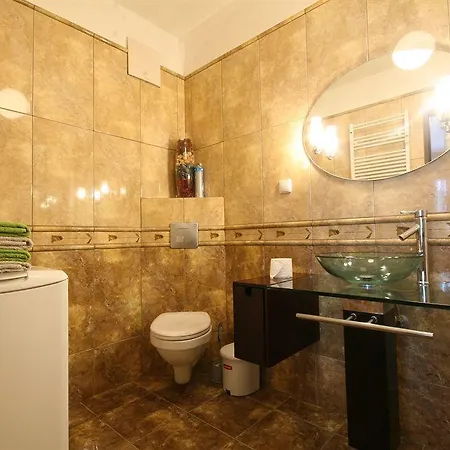 Lucka Apartment
