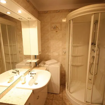 Lucka Apartment